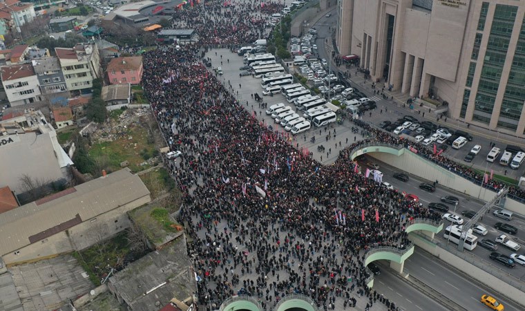 İmamoğlu iki soruşturma kapsamında ifade verdi, destek için gelenler Çağlayan'ı doldurdu