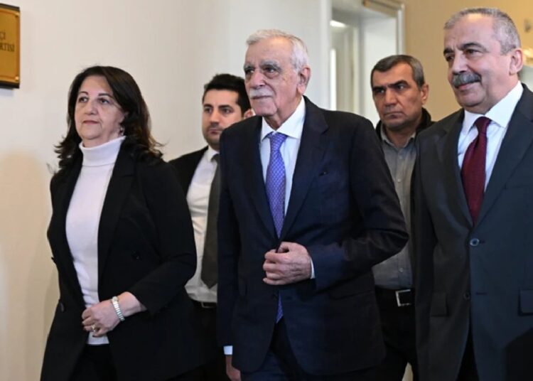 Ahmet Türk: Barışa ihtiyaç olduğunu herkes kabul ediyor 1 Ahmet Türk: Barışa ihtiyaç olduğunu herkes kabul ediyor