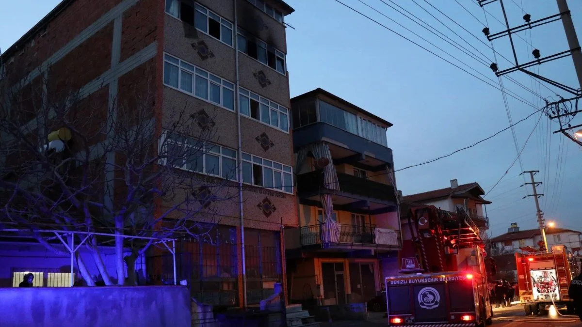 Suriyeli anne yangında bebeğini atarak kurtardı, kendisi hayatını kaybetti