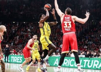 Fenerbahçe Beko, Yunanistan’dan Olympiakos zaferiyle dönüyor: 87-77