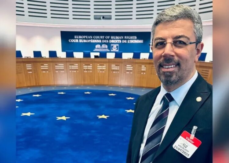 İstanbul Barosu Yönetim Kurulu Üyesi Fırat Epözdemir gözaltına alındı 1 İstanbul Barosu Yönetim Kurulu Üyesi Fırat Epözdemir gözaltına alındı
