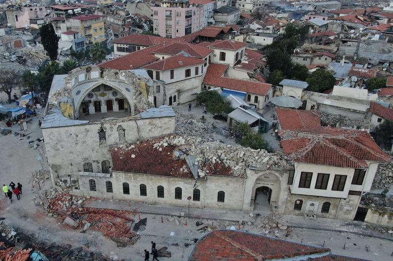 Habib-i Neccar Camii'nin kubbe kalıbı yerleştirildi