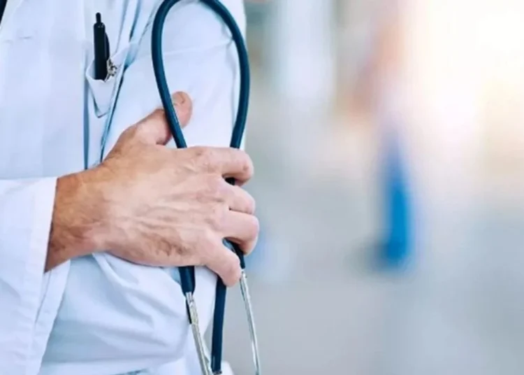 Aile hekimleri üçüncü kez iş bıraktı; sağlık ocakları 5 gün kapalı! 1 Aile hekimleri üçüncü kez iş bıraktı; sağlık ocakları 5 gün kapalı!