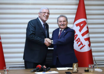 Türk siyasetinde yeni ittifak hazırlığı: Çatı İYİ Parti