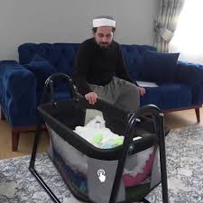 Bu da oldu: Ailesi topuk kanı aldırmayınca 2,5 aylık bebeğe kayyım atandı! 3 Bu da oldu: Ailesi topuk kanı aldırmayınca 2,5 aylık bebeğe kayyım atandı!