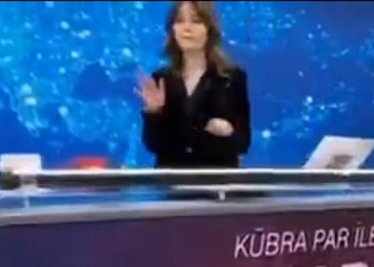 Kübra Par canlı yayında ‘el hareketi’ yaptı: RTÜK inceleme başlattı