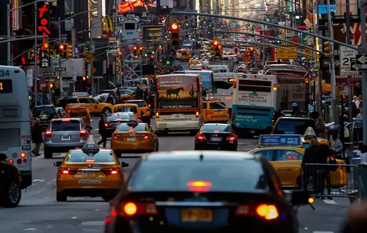 New York’a yoğun saatte aracıyla giren, 9 dolar ödeyecek