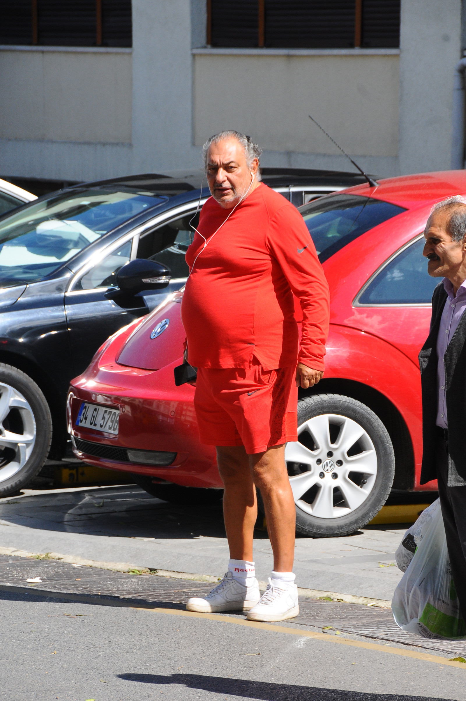 Reha Muhtar, Ferdi Tayfur’un cenazesinde olanları görünce vasiyetini açıkladı 8 Reha Muhtar, Ferdi Tayfur’un cenazesinde olanları görünce vasiyetini açıkladı