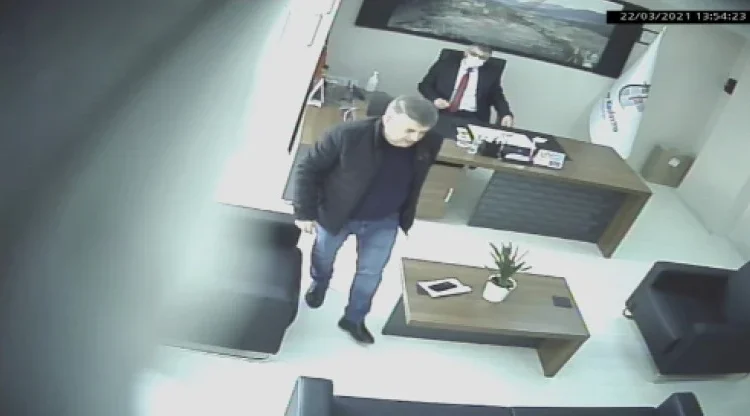 Tapudaki rüşvet çarkı, polisin yerleştirdiği gizli kameralarla ortaya çıkarılmış