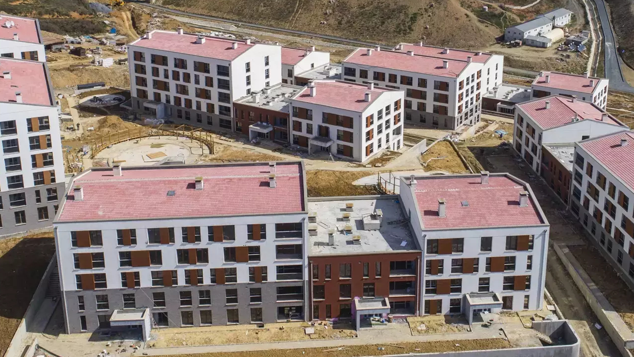 Şimşek: Dar gelirli vatandaşların konut alması, bu dönemin en önemli önceliğimiz