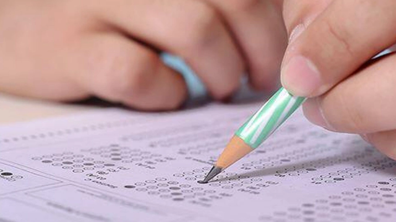 Soruları sosyal medyadan sızdırmışlar: Lise ortak sınavları tekrar yapılacak