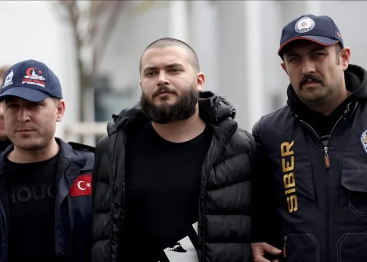 ‘Thodex Fatih’e ‘suç örgütü kurmak’tan tahliye, dolandırıcılıktan tutukluluğa devam 1 ‘Thodex Fatih’e ‘suç örgütü kurmak’tan tahliye, dolandırıcılıktan tutukluluğa devam