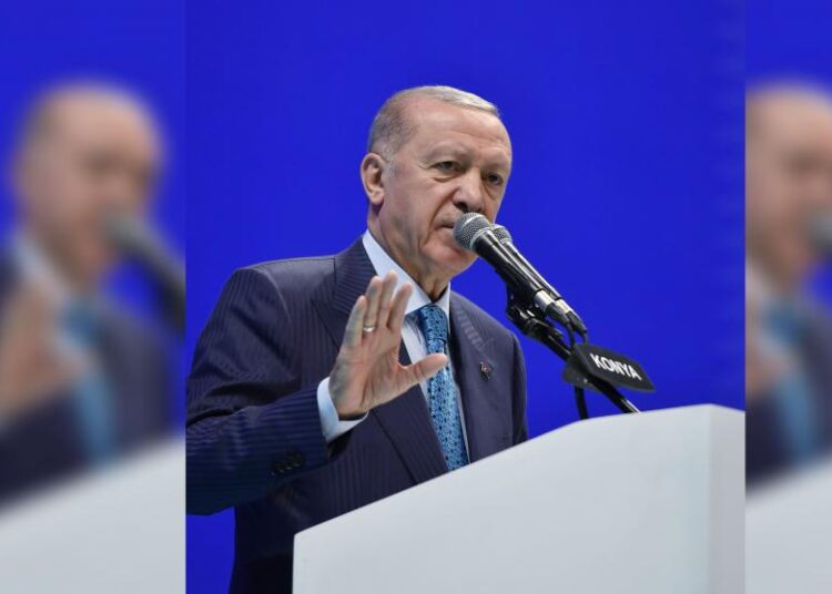 Beşiktaş Belediyesi ile ilgili konuşan Erdoğan ne demek istedi? “Daha turpların büyüğü heybede!”