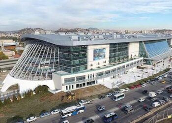 YHT ile yolcu gitse de gitmese de CLK kazanmaya devam ediyor