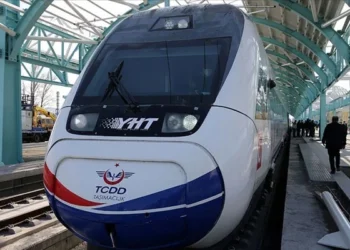 YHT ile yolcu gitse de gitmese de CLK kazanmaya devam ediyor