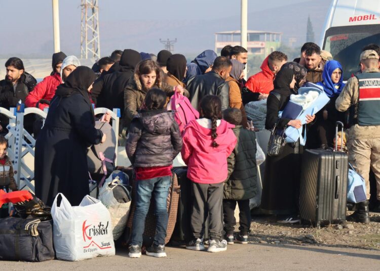 Esad sonrası ülkelerine dönen Suriyeliler, Türkiye'ye geri gelmek istiyor 1 Esad sonrası ülkelerine dönen Suriyeliler, Türkiye’ye geri gelmek istiyor