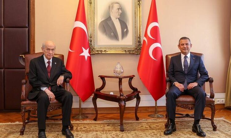 Devlet Bahçeli’den Özgür Özel’e teşekkür telefonu