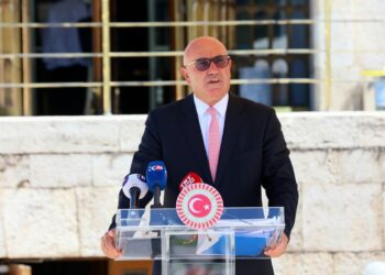 Mahmut Tanal’ın ağabeyi İbrahim Halil Tanal hayatını kaybetti