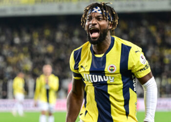 Napoli’den Maximin itirafı: Fenerbahçe’nin taleplerini karşılayamadık