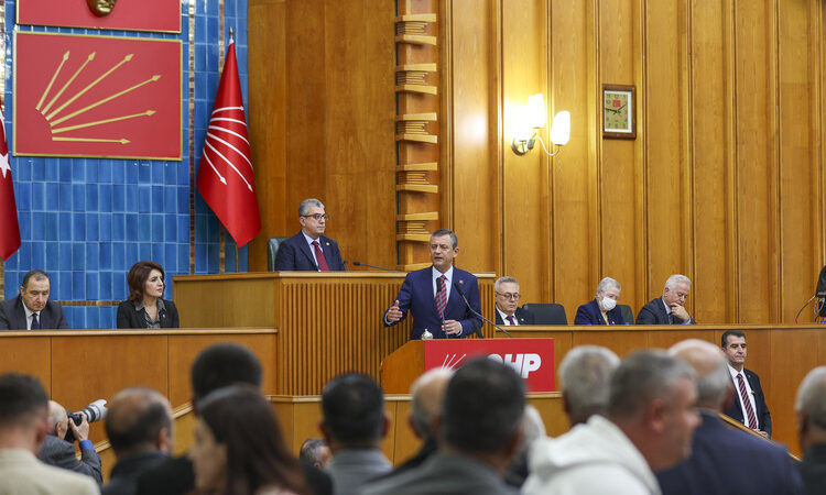 Özgür Özel: Bir sonraki cumhurbaşkanına darbe yapmaya çalışıyorlar 1 Özgür Özel: Bir sonraki cumhurbaşkanına darbe yapmaya çalışıyorlar