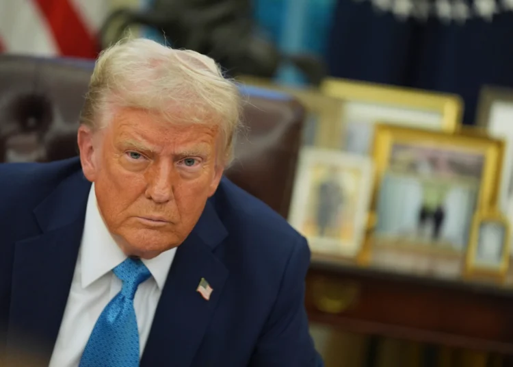 Trump, ticaret savaşlarının fitilini ateşledi: Kanada, Meksika ve Çin’e yeni gümrük vergileri