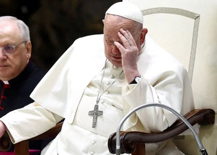 Vatikan'dan açıklama: Zatürre tedavisi gören Papa Francis'in durumu iyileşiyor 1 Vatikan’dan açıklama: Zatürre tedavisi gören Papa Francis’in durumu iyileşiyor