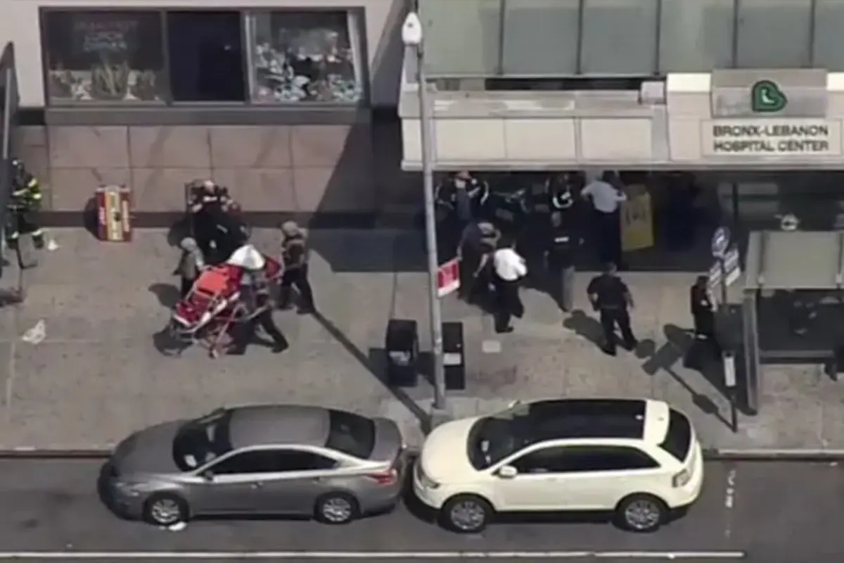 ABD'de hastaneye silahlı saldırı: Çok sayıda yaralı var