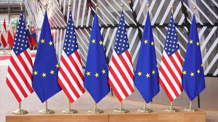 Almanya'dan Trump'a sert tepki: 'ABD vergilerine karşı hep birlikte karşılık vereceğiz'