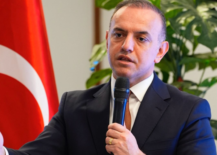 CHP'li Sancaktepe Belediye Başkanı Alper Yeğin'e 2 yıl 4 aya kadar hapis talebi 1 CHP’li Sancaktepe Belediye Başkanı Alper Yeğin’e 2 yıl 4 aya kadar hapis talebi