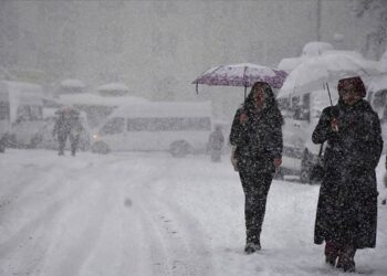 Arka arkaya açıklanıyor: Pek çok ilde okullar tatil, bazı illerde kamu personeline idari izin