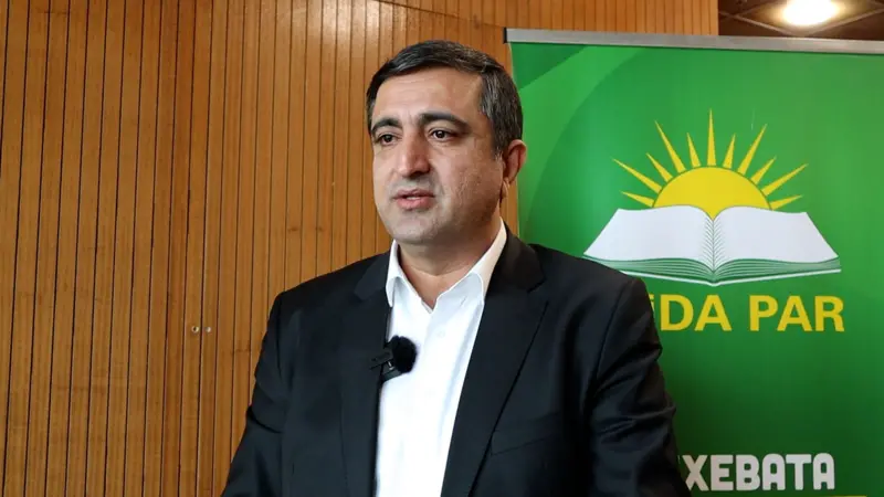 Diyarbakır'da yeni süreçle ilgili düzenlenen iki farklı konferansta neler oldu?