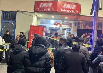 Tütün ürünleri satılan dükkanda tartıştığı kocasını tabancayla vurarak öldürdü