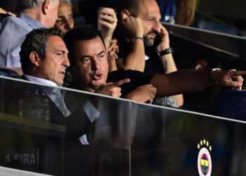 Galatasaray derbisi için çuvalla para dağıtacak
