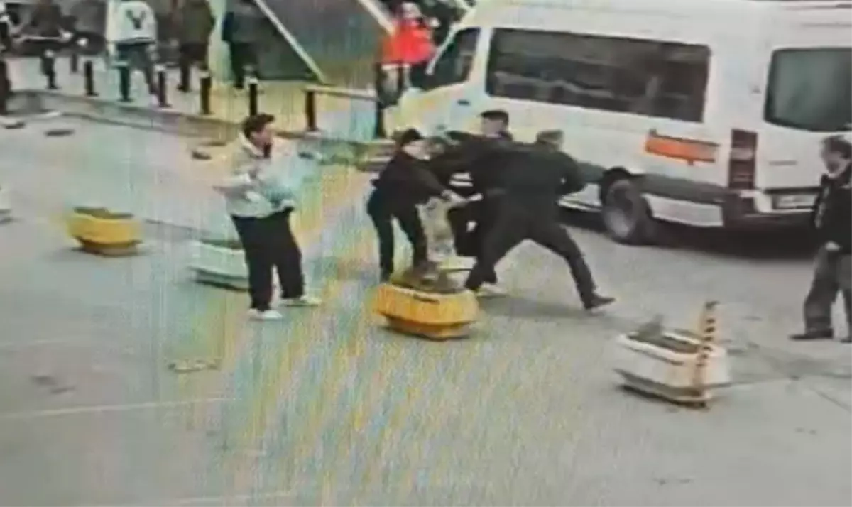 Dolmuşçuların beyzbol sopalı yolcu kavgası ölümle bitti