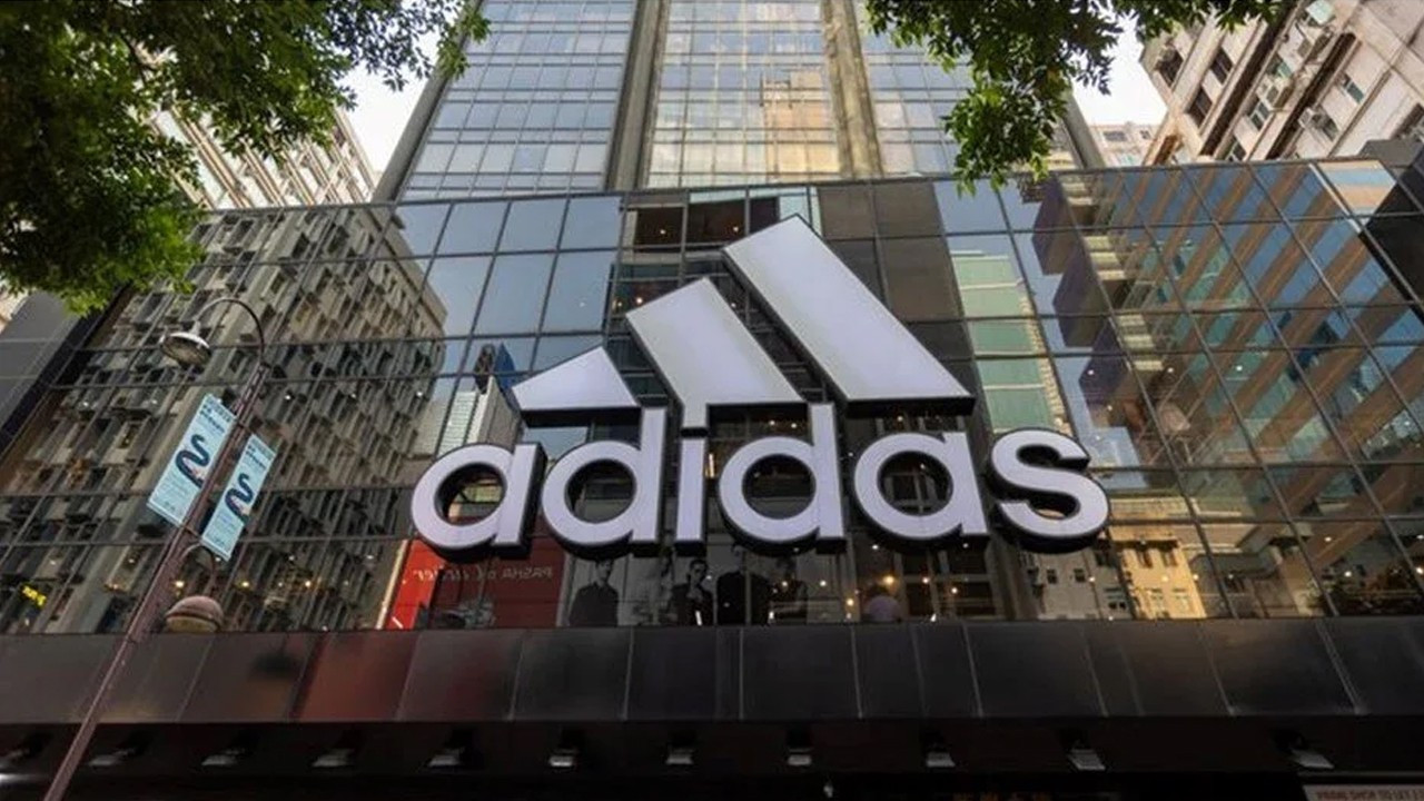 Ayakkabı devi Adidas’a ‘domuz derisi’ cezası