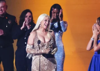 Grammy ödülleri sahiplerini buldu… Beyonce’a 2 ödül