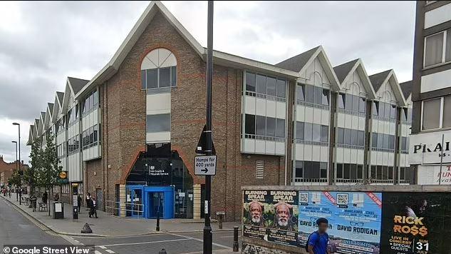 Çay molalarına dahil edilmeyen hemşire, 41 bin sterlin tazminat kazandı