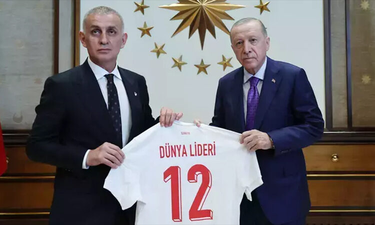 TFF Başkanı Hacıosmanoğlu: Cumhurbaşkanı'nın hem kardeşi hem askeriyim 1 TFF Başkanı Hacıosmanoğlu: Cumhurbaşkanı’nın hem kardeşi hem askeriyim