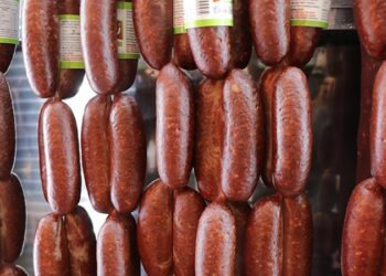 Bakanlık listeyi güncelledi: Ünlü sucuk firması, vatandaşa at ve eşek eti yedirmiş