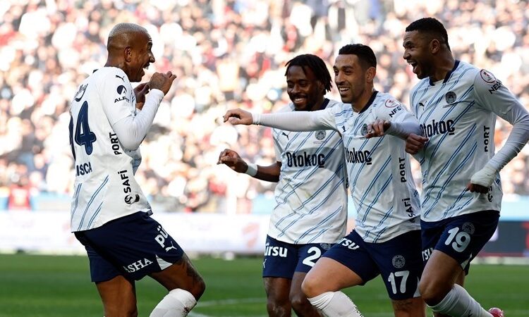 Fenerbahçe kupada çeyrek finale yükseldi