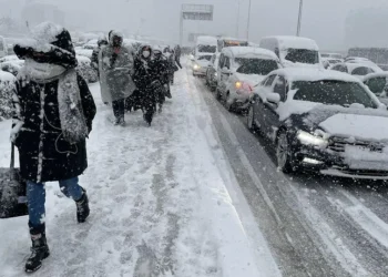 İstanbul’da bazı ilçelerde okullara kar tatili ilan edildi