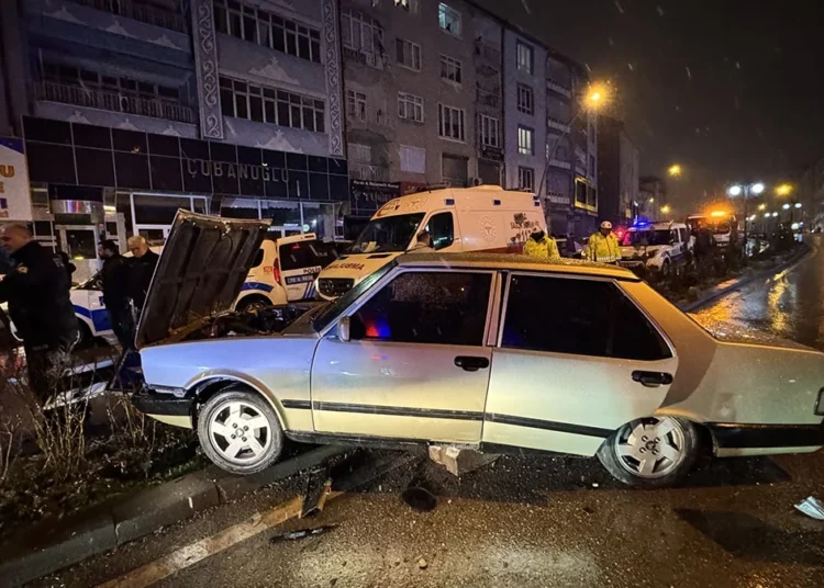Polis aracında intihar girişimi: Üst araması yapıldı, ama silah nasıl bulunamadı 1 Polis aracında intihar girişimi: Üst araması yapıldı, ama silah nasıl bulunamadı