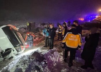 Bingöl’de katliam gibi kaza: 4 ölü, 24 yaralı