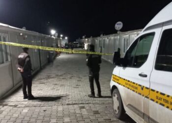 Konteyner kentte polise saldırı; hırsızlık zanlısı polisi bıçakladı