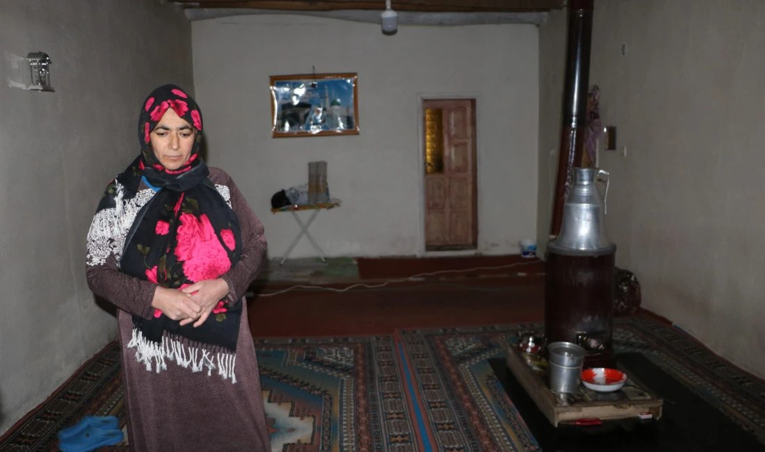 Köyde tek başına! 4 ay sadece makarna yiyerek hayatta kaldı