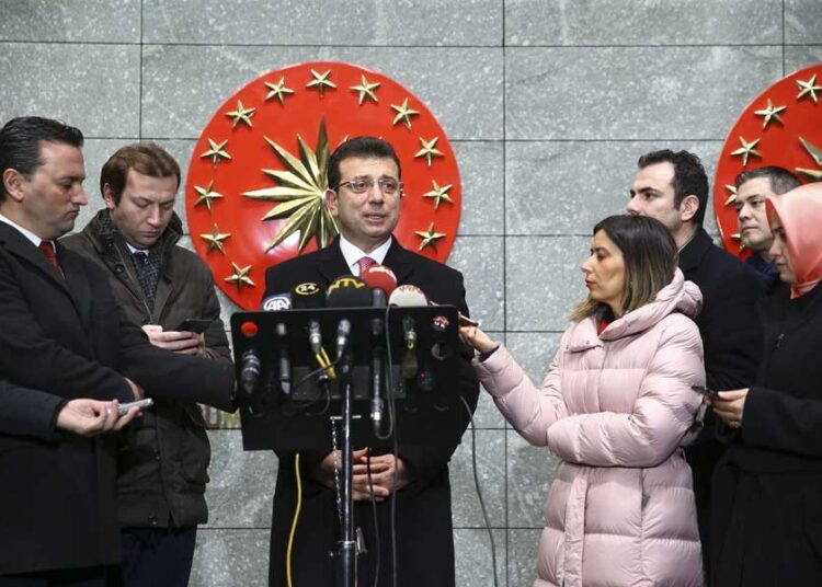Özkök’ten İmamoğlu için kinayeli yazı: Muhtar bile olamaz! 1 Özkök’ten İmamoğlu için kinayeli yazı: Muhtar bile olamaz!