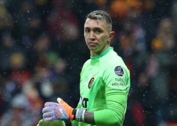 Fernando Muslera’dan veda gibi paylaşım