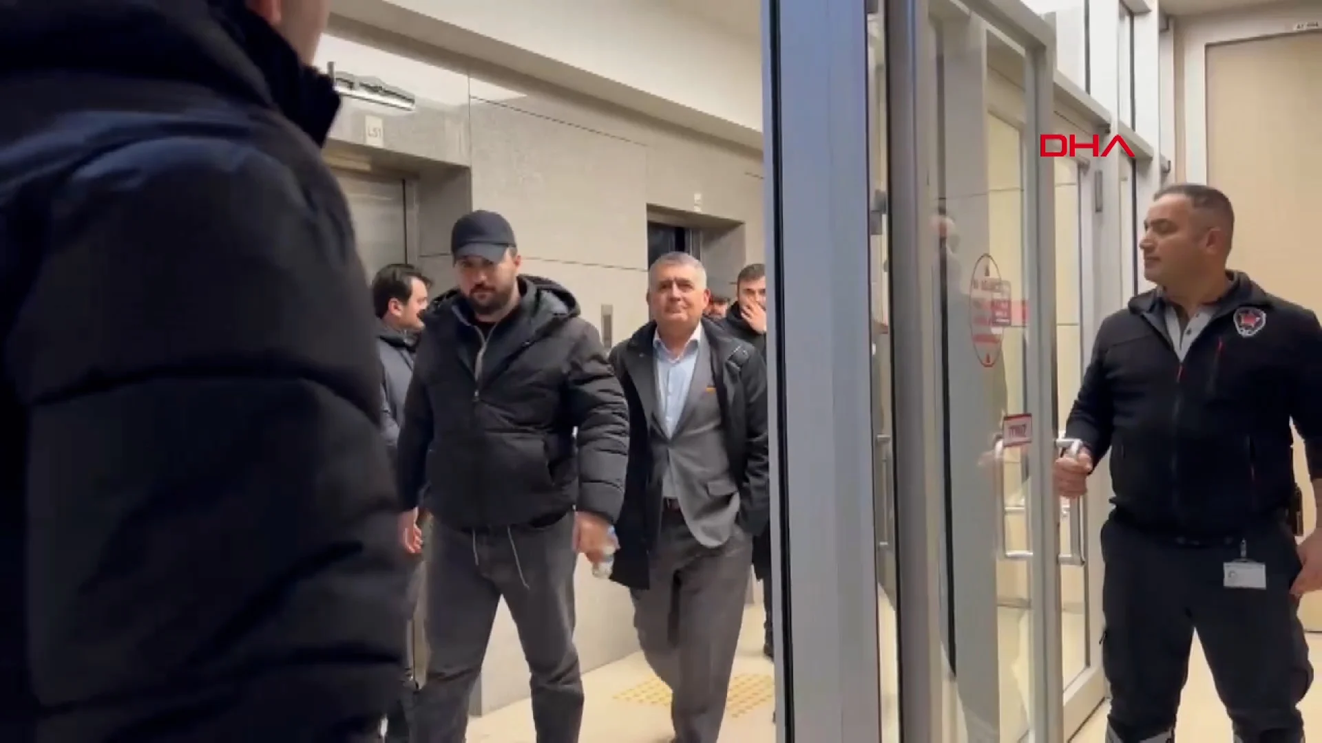 TÜSİAD Başkanı Orhan Turan, polis eşliğinde adliyeye ifadeye götürüldü