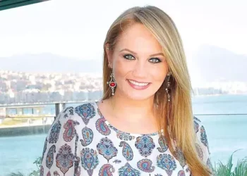 HDK operasyonunda türkücü Pınar Aydınlar da gözaltında