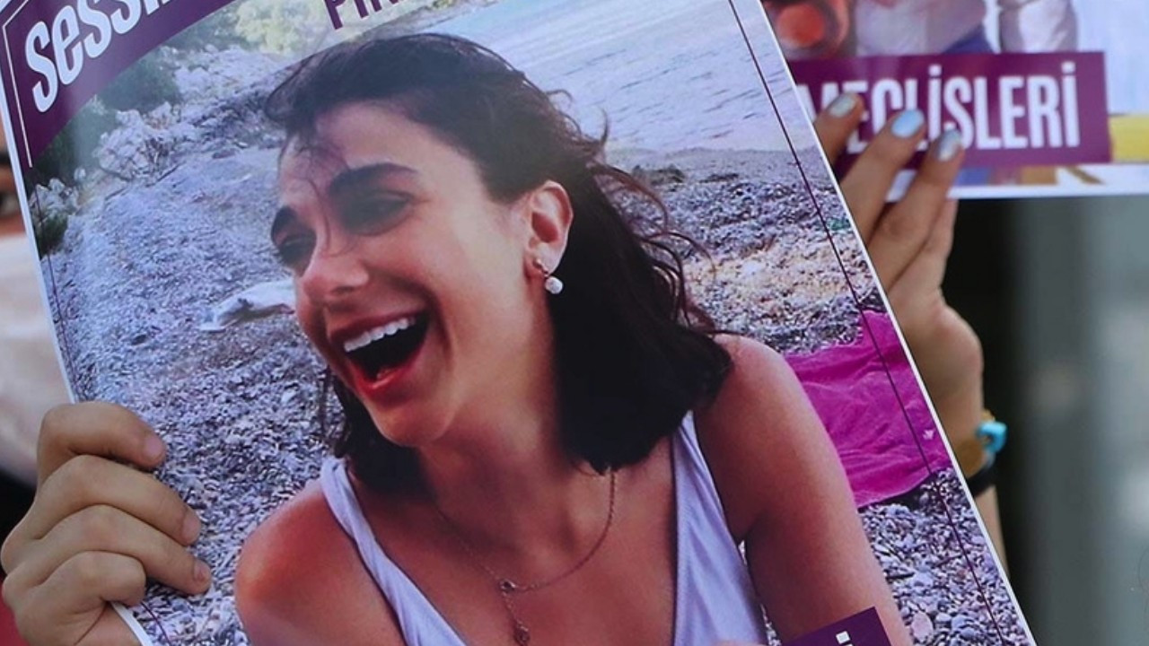 Yargıtay’a tepki: “Canlı canlı yakarak öldürme, canavarca his değilse nedir?”